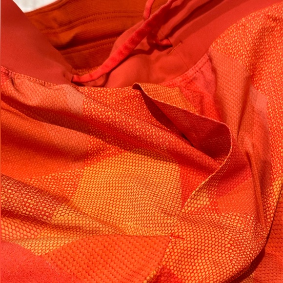 Lululemon Printed Pace Breaker Shorts Linerless 9" Athletic - Picture 2 of 12